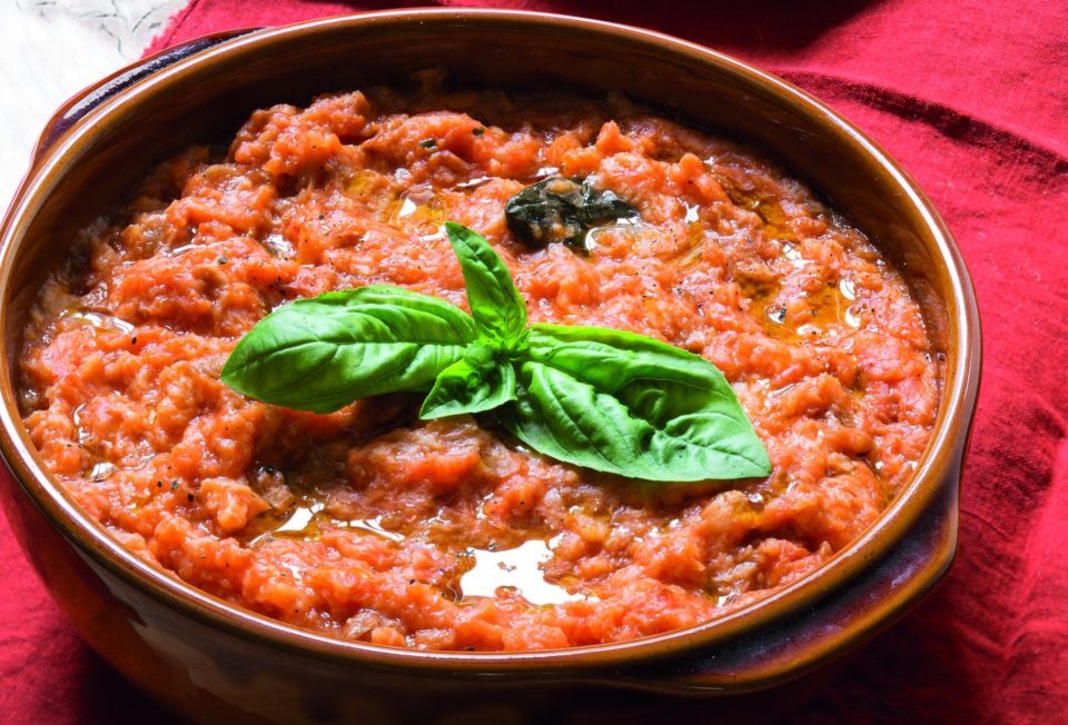 pappa al pomodoro con olio extravergine toscano il bottaccio